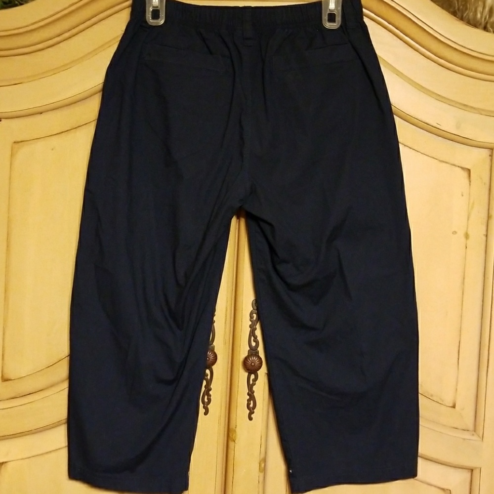 Basic Edition Capri - Picture 2 of 2